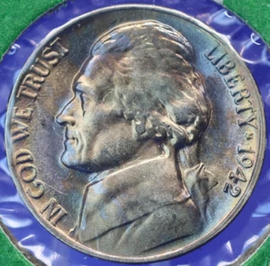 1942-P Brilliant Uncirculated silver war Jefferson nickel with steps. - Picture 1 of 3