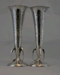 Antique Art Deco Nouveau Silver Vases By Walker & Hall Arts & Crafts Hammered - Picture 1 of 17