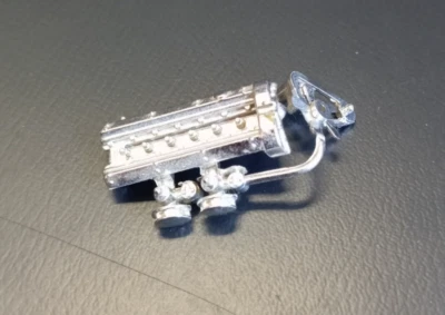 RICAMBIO PARTE MOTORE PER BURAGO - JAGUAR XK 120 (1948) - SCALA 1/24 - Immagine 1 di 2