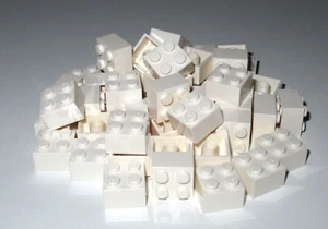 LEGO Bricks 2x2 x 50 pcs - White - NEW - parts no 3003 - Picture 1 of 3