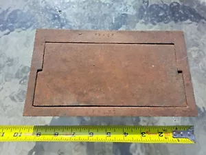 Old Vestal Tenn Fireplace Ash Cleanout Door Cast Iron 4.5 x 9 Wood Chimney Vent - Picture 1 of 7