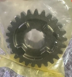 *1EA OEM HONDA GEAR M-4 26T FITS CT125A 23471-KPH-700 - Picture 1 of 2