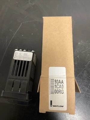 Watlow Digital Temperature Controller 93 Series Model 93AA-1CA0-00RG Shell Only - Image 1 of 4