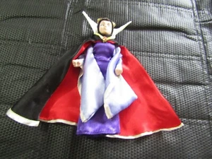 Muñeca Disney Porcelana Reina Malvada De La Bella Durmiente 18 cm - Imagen 1 de 6