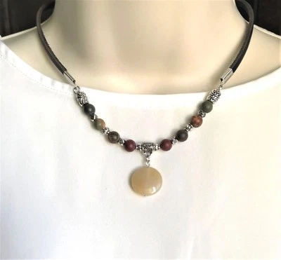 Collar con cuentas colgante de cuarzo jaspe de piedras preciosas naturales Fengshui Chakra EE. UU. Foto 1 de 2