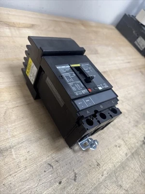 SQUARE D HJA36020 HJA I-LINE 3 POLE 20 AMP 480v 65KAIC CIRCUIT BREAKER - Image 1 of 4