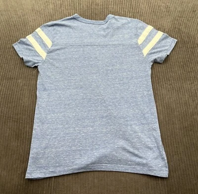 Camiseta de fútbol para hombre Young & Reckless talla grande azul blanco a rayas informal. Foto 1 de 4