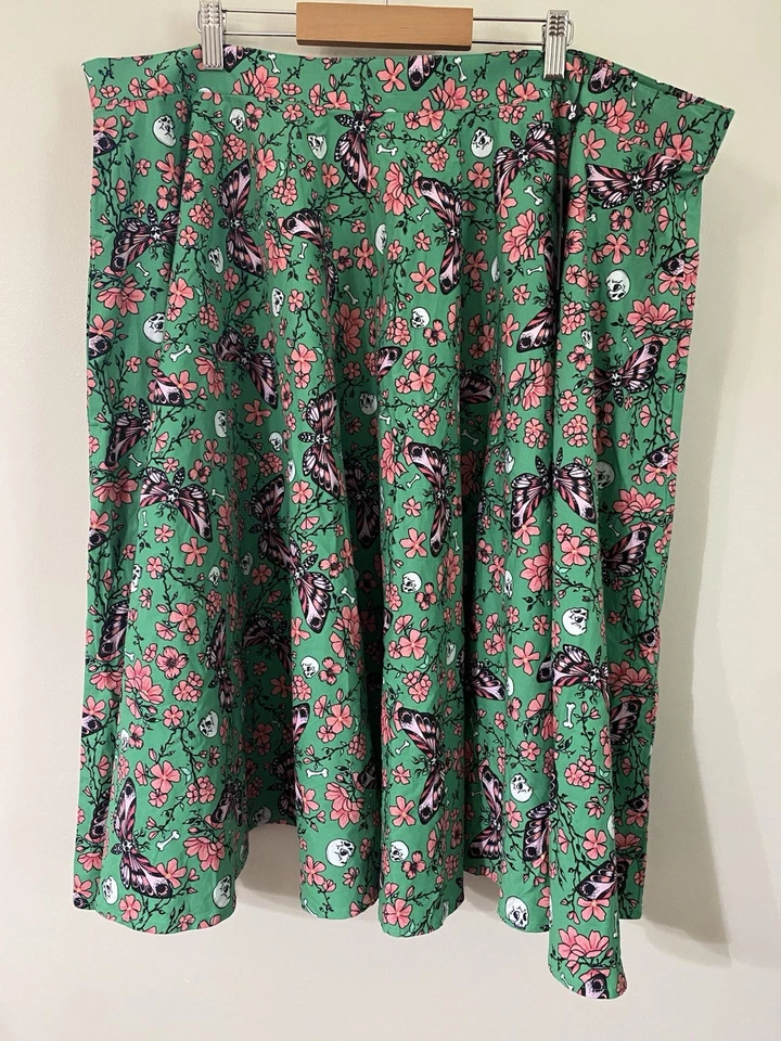 Hell Bunny Verde Madilyn Columpio Círculo Falda Calavera Polilla Mariposa Reino Unido 4XL EE. UU. 20-22 Foto 1 de 4