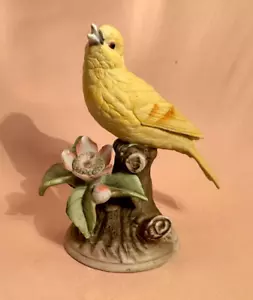 Estatuilla de pájaro de porcelana canaria vintage Arnart Imports firmada por el artista J. Byron - Imagen 1 de 6