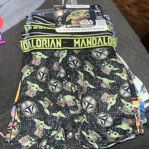 Star Wars Mandalorian Boys 4 Pack Boxer Briefs Underwear Stretch Size 4 NEW - Picture 1 of 5