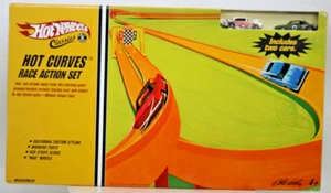 Hot Wheels Classic Hot Curves Race Action Set California Custom Style 1968-2006  - Picture 1 of 13