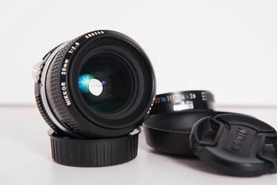 Nikon 28mm f/2,8 Objetivo Gran Angular - Imagen 1 de 4