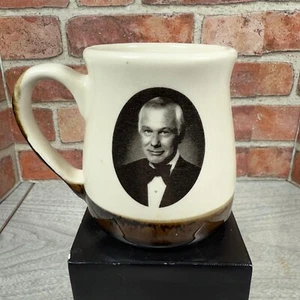 Johnny Carson Collection Mug. His Favorite Moments from The Tonight Show. - Picture 1 of 6