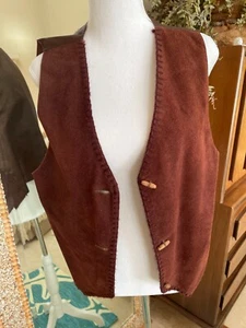VINTAGE SUEDE VEST WITH TOGGLES AND SATIN BACK SIZE M - Picture 1 of 5