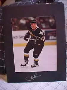 DALLAS STARS JOE NIEUWENDYK SIGNED MATTED 8X10 - Picture 1 of 1