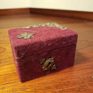 Nice vintage lockable jewelry box, small - Picture 1 of 8