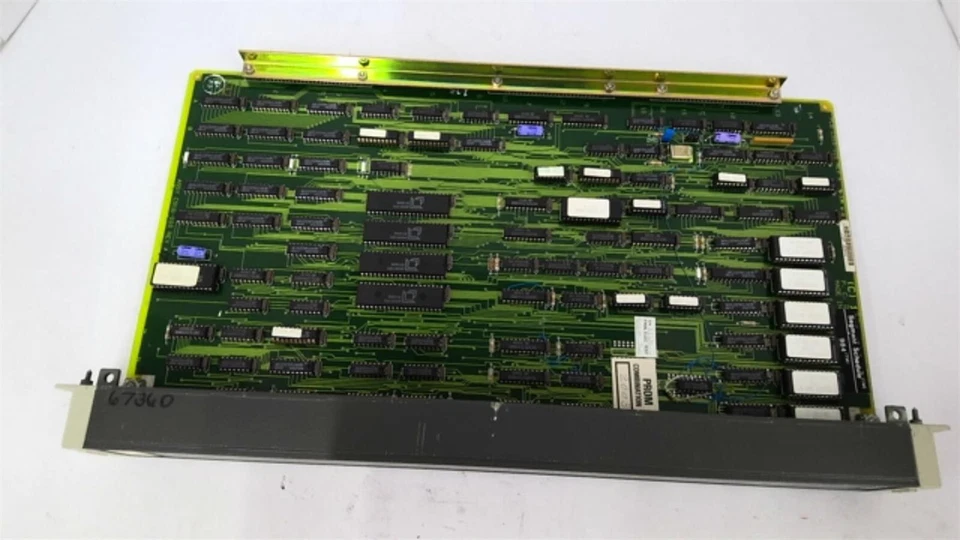 Módulo CPU Modicon C916 ASSY C916-000 Rev A Foto 1 de 4