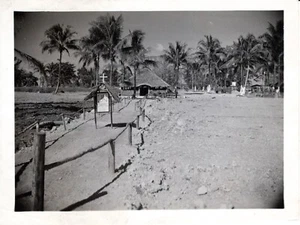 T11-79998 WWII Photo South Pacific Island Marines '21st Chapel' Seabee built - Picture 1 of 1