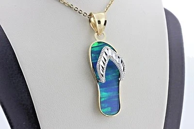 Sandalia de playa con incrustaciones de ópalo australiano de oro blanco y amarillo de 14K colgante chancla Foto 1 de 4