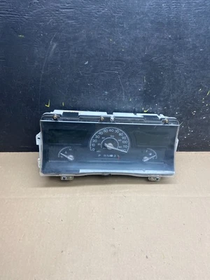 2004 年林肯镇汽车测速仪集群 T9143 DG — 第 1/4 张图片