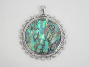 ROUND PAUA ABALONE SEA SHELL SILVER PLATED PENDANT #P-16B - Picture 1 of 2