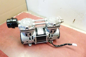 Compressore aria oil-free modello 417502904 - Foto 1 di 19
