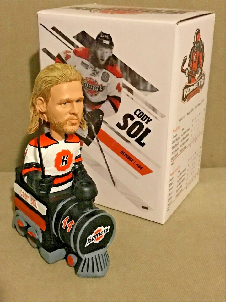 Cody Sol TREN Bobblehead Fort Wayne Komets SGA Ahora jugando para The Glasgow Clan Foto 1 de 1