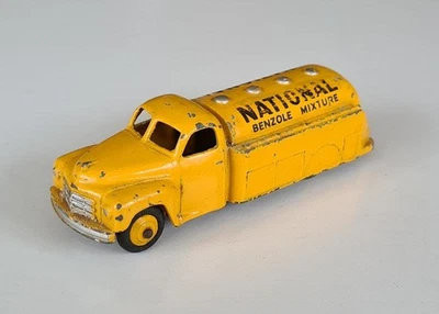 Vintage Dinky 440 Studebaker Petrol Tanker (National) 1950's diecast model — 第 1/4 张图片