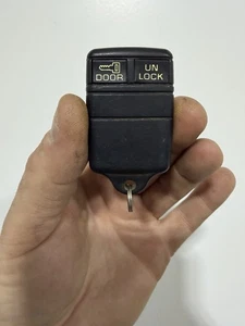 OEM GM CHEVY GMC Truck Keyless Entry Remote Fob 2 Button ABO0104T 15725422 - Picture 1 of 6