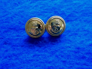 A PAIR OF ERII ROYAL NAVY 19MM GOLD PLATED BUTTONS - Picture 1 of 3