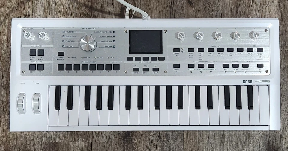 microKORG 2-Keyboard Synthesizer with Vocoder, Bag, And Ac Adapter - Image 1 of 3