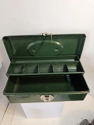 Caja de aparejos de metal de acero Union de colección cofre utilitario hecho en EE. UU. modelo 8007 gran aspecto. Foto 1 de 4