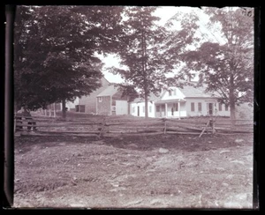 ONE EARLY 1900s ANTIQUE GLASS NEGATIVE, NEWPORT, ME, "HOUSES, HOMES, FARMS". #12 - Picture 1 of 2