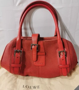 Bolso de mano DDA LOEWE rojo detalle hebilla cremallera superior cuero tamaño mediano - Imagen 1 de 6