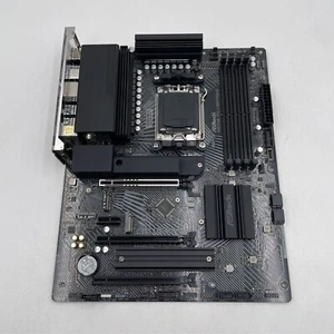 ASRock X670E PG Lightning AMD AM5 DDR5 Gaming Motherboard - Bild 1 von 6