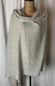 Deane & White 100 % cachemir gris claro azul mancha manta bufanda 80”x38” usada en excelente estado - Imagen 1 de 4