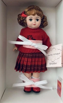 Идеальная винтажная кукла 2002 Madame Alexander 8 дюймов, первый день в школе 32995, NIOB - Изображение 1 из 4