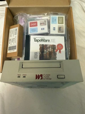 C1537 HP 12/24Gig, 4mm DDS3 SCSI-SE Tape Drive, Internal, Cream Bezel - Image 1 of 4