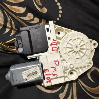 2009-2014 VW Volkswagen CC Power Window Motor Driver Side Rear OEM - Image 1 of 3