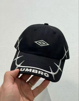 Sombrero Umbro × Slam Jam Spines Foto 1 de 4