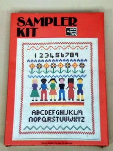 Kit campionatore giocattoli John Adams vintage sigillato punto croce contato calza retrò  - Foto 1 di 4