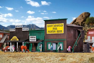 Kibri 38508 - H0 Western Houses Ensemble Bank - New - Picture 1 of 1