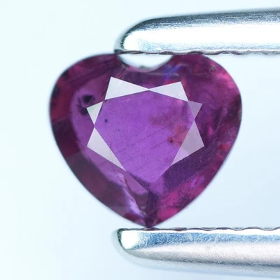 0.70Ct IGI Certified Extreme Perfect Heart 100% Natural Red Mozambique RUBY - Image 1 of 4