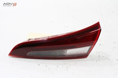 KIA SOUL 2020-2022 LUZ TRASERA DERECHA LADO PASAJERO INTERIOR LUZ TRASERA OEM Foto 1 de 4