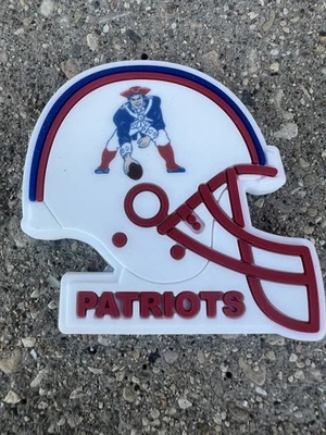 DE COLECCIÓN NFL RETRO DE LOS PATRIOTAS DE NUEVA INGLATERRA TABLA DE CLASIFICACIÓN DE GOMA IMÁN DE NEVERA Foto 1 de 4