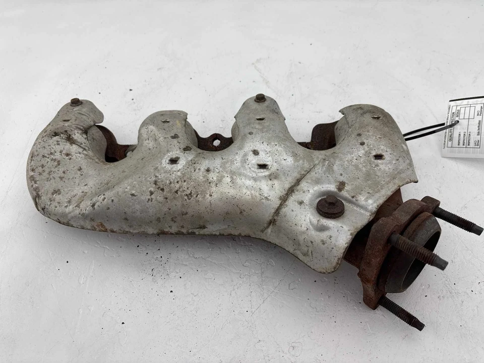 2015 - 2020 雪佛兰 Tahoe 左侧排气歧管和隔热罩原始设备制造商 — 第 1/4 张图片