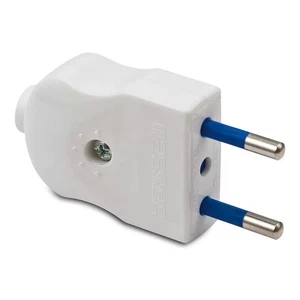 MASTER 05011 Compact Plug 2 Poly 10a White - Picture 1 of 1