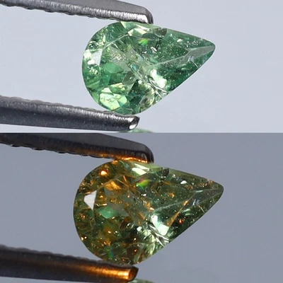 Encantadora piedra preciosa de alejandrita verde sin calefacción corte pera (5 x 4 mm) de 0,26 quilates Foto 1 de 3