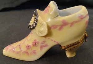 LIMOGES PETIT MAIN - VINTAGE DIAMOND BUCKLE -ONLY 1000 MADE!! MINIATURE SHOE! - Picture 1 of 7