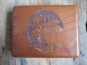 Wilderness Woods Schmuckschatulle Schmuck Elch Lasergravur Samt innen geteilt - Bild 1 von 14